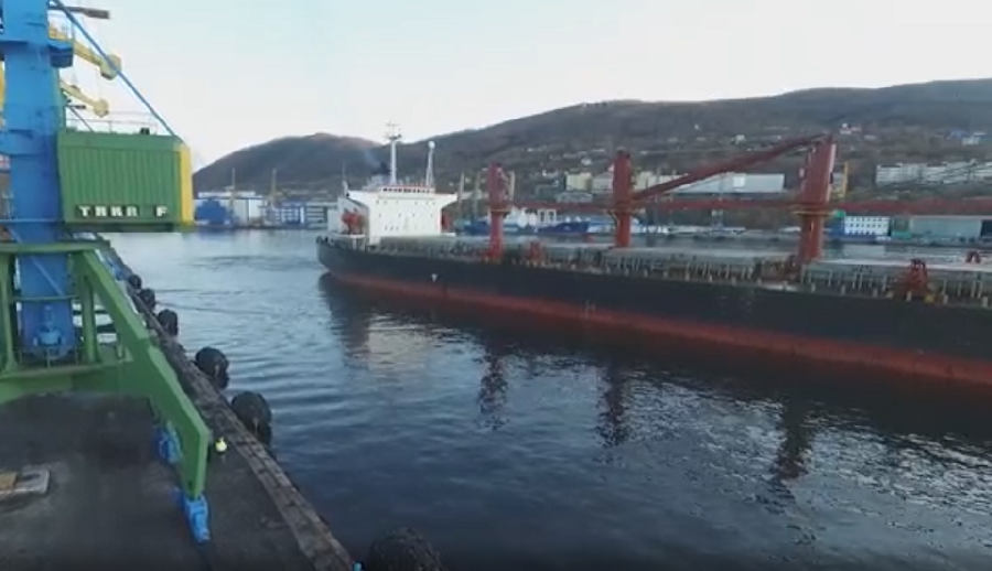 На Камчатке впервые приняли судно с 35 тыс тонн угля